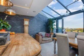 Delightful Salcombe house with panoramic views